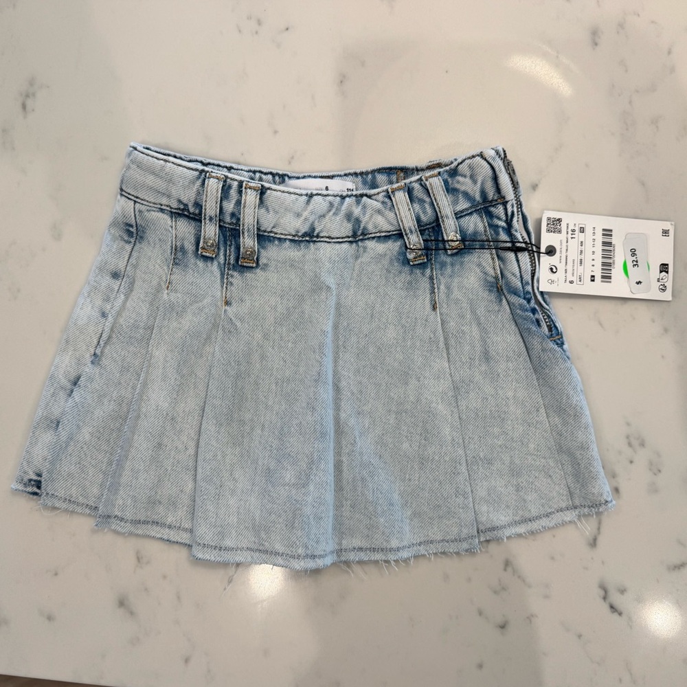 Girls Zara skort with tags